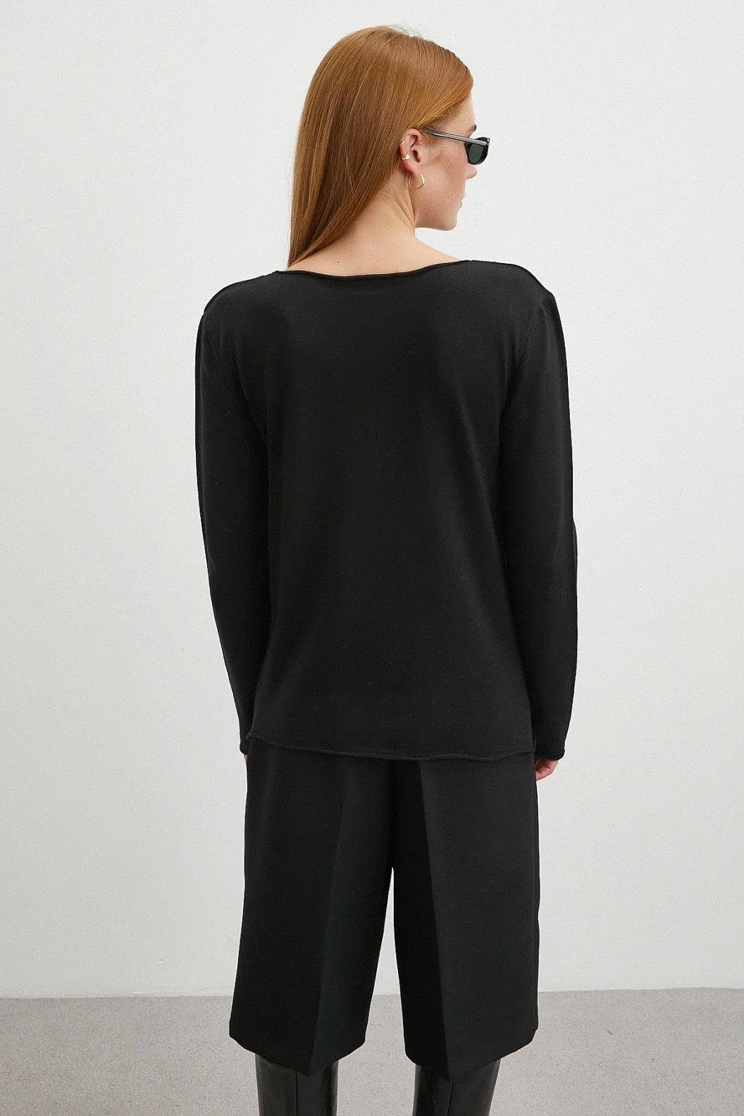 Kayık Yaka Uzun Kol Kazak Siyah