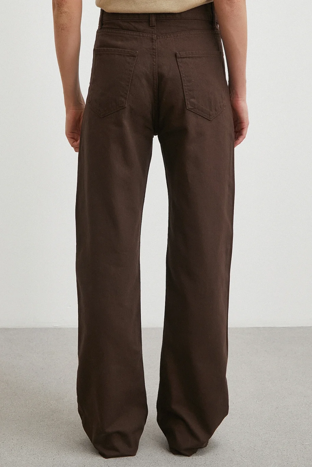 Yüksek Bel Kesik Boru Paça Jean Kahve