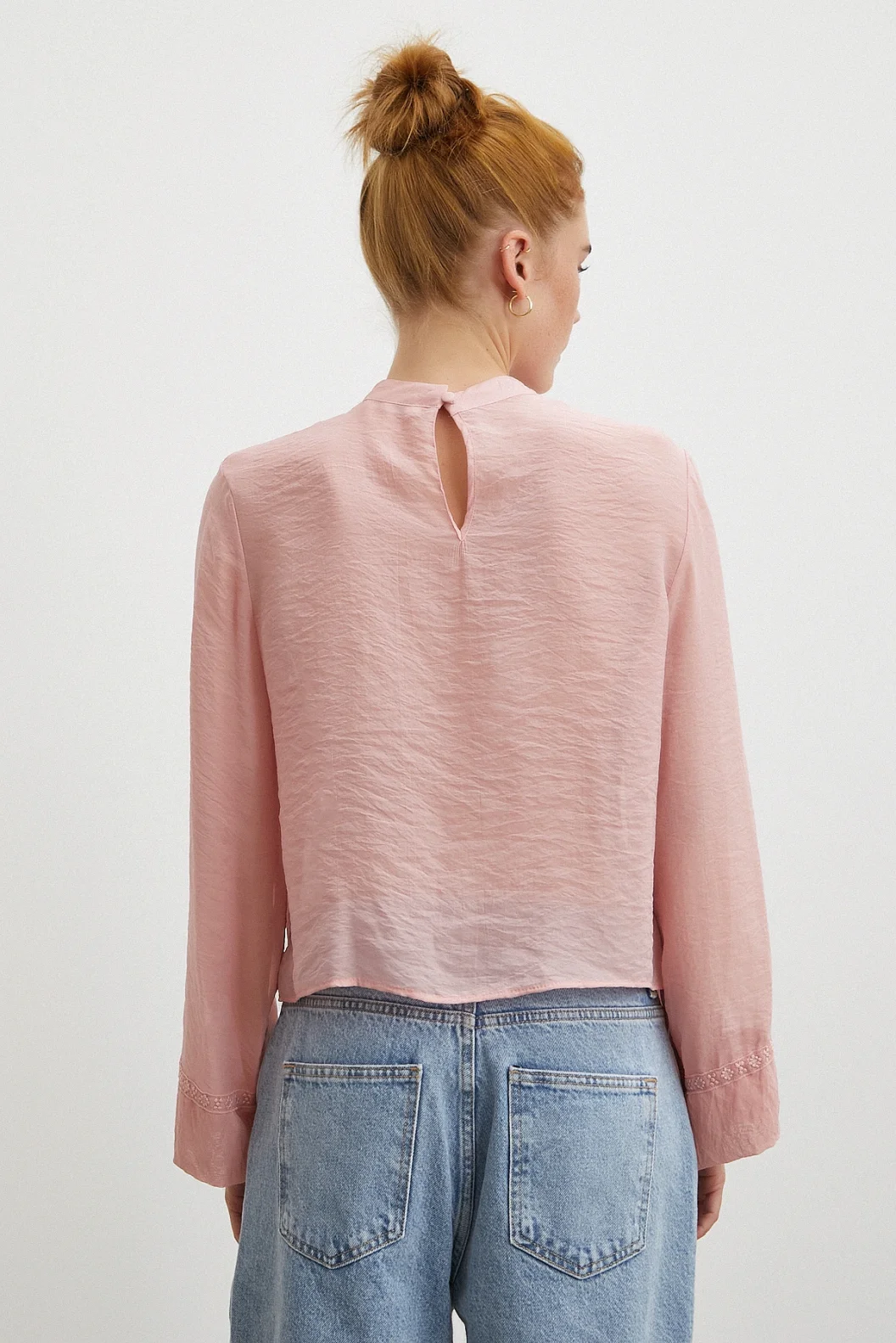 Dantel Kesimli Uzun Kollu Bluz Pembe