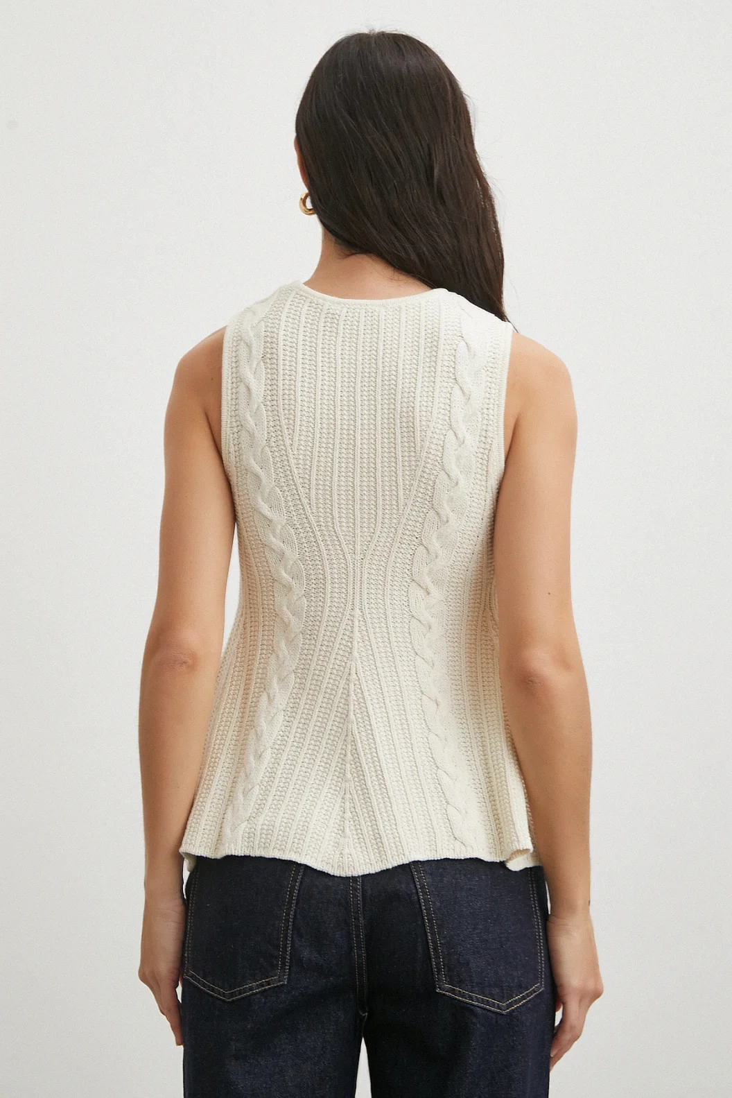 Burgu Örgü Kolsuz Triko Ekru