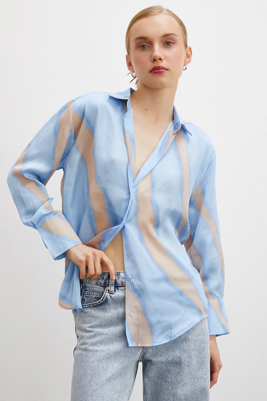 Patterned V Neck Satin Shirt Blue