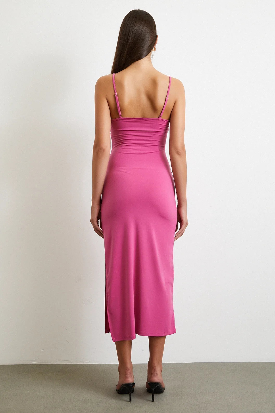 Yanı Büzgülü Askılı Elbise Yırtmaçlı Pembe