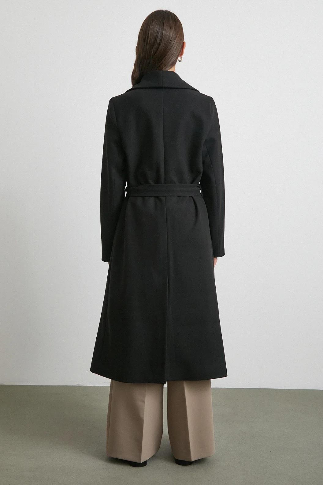 Kuşaklı Kaşe Kaban Siyah