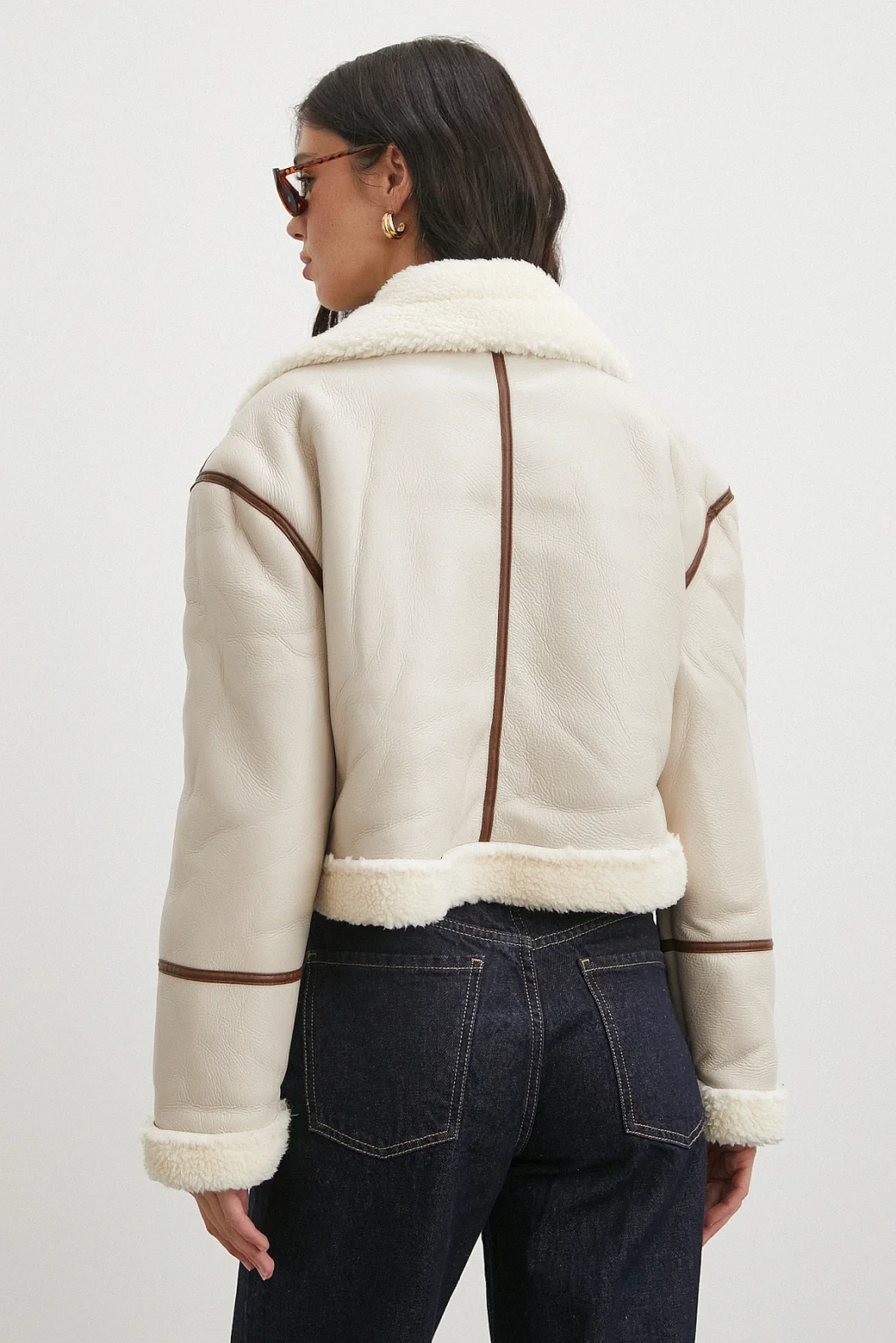 Biye Detaylı Lamine Ceket Bej