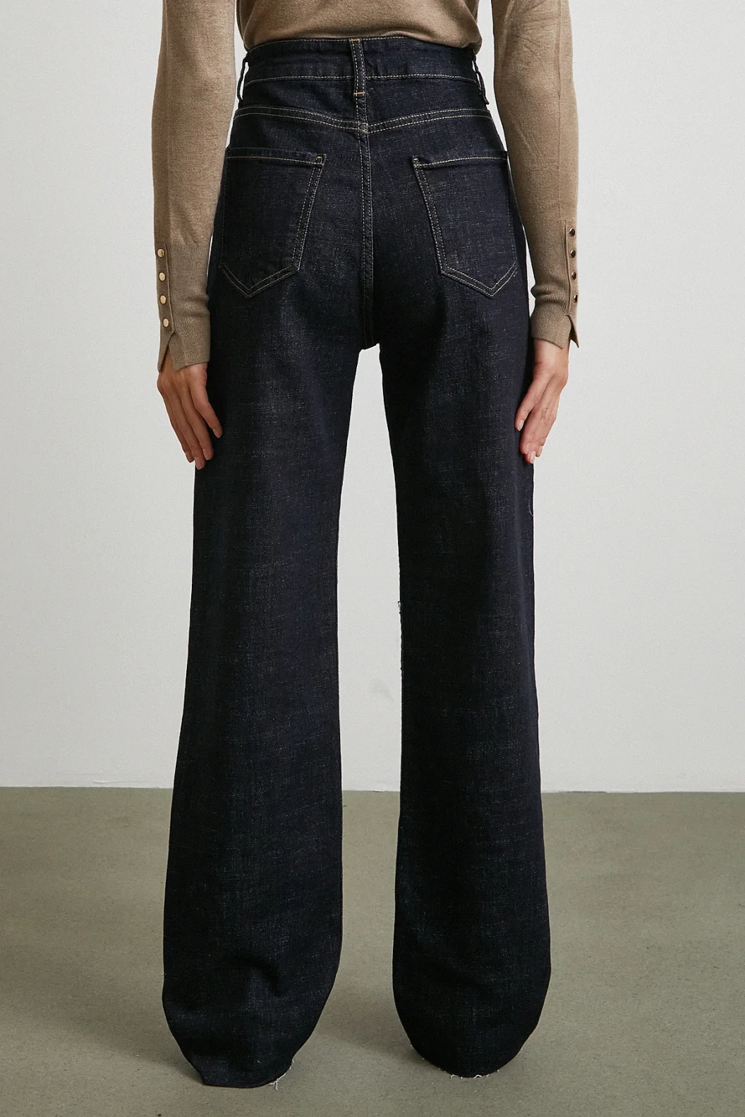 Yüksek Bel Kesik Boru Paça Jean Lacivert