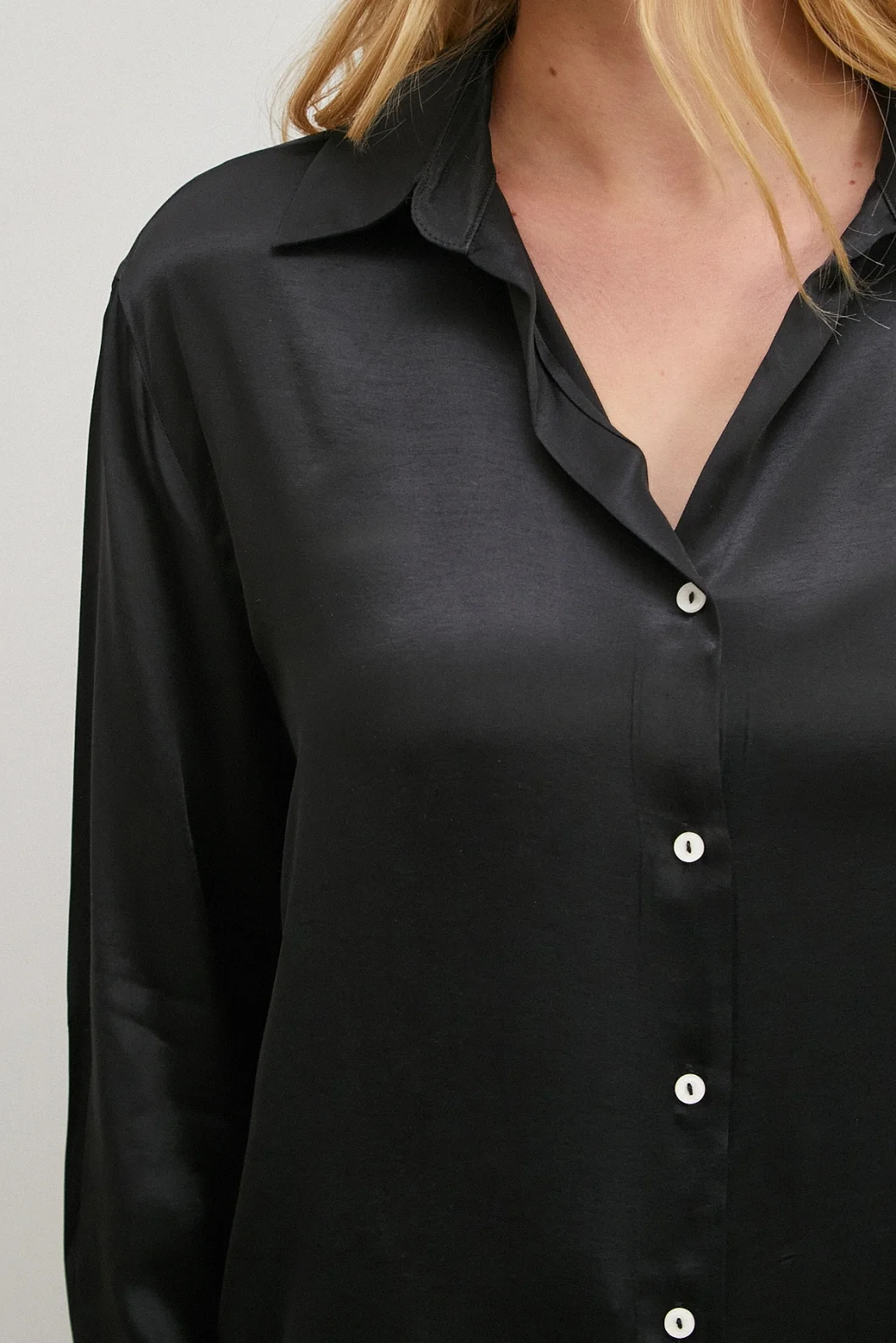 Viskon Saten Gömlek Siyah
