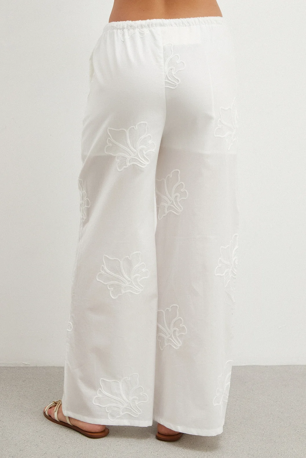 Nakışlı Pantolon Beyaz