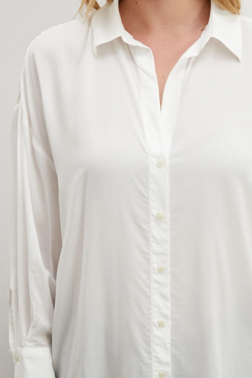 Viskon Dokuma Gömlek Beyaz