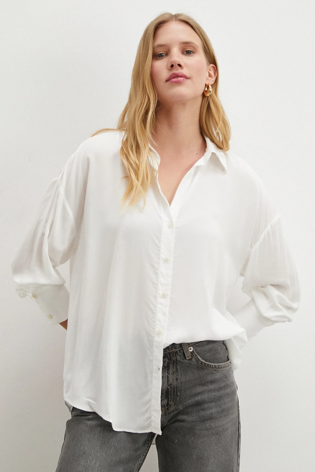 Viskon Dokuma Gömlek Beyaz