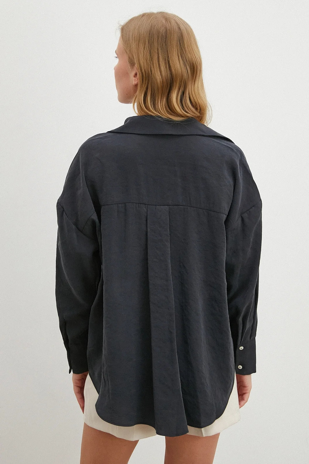 Modal V Yaka Gömlek Siyah