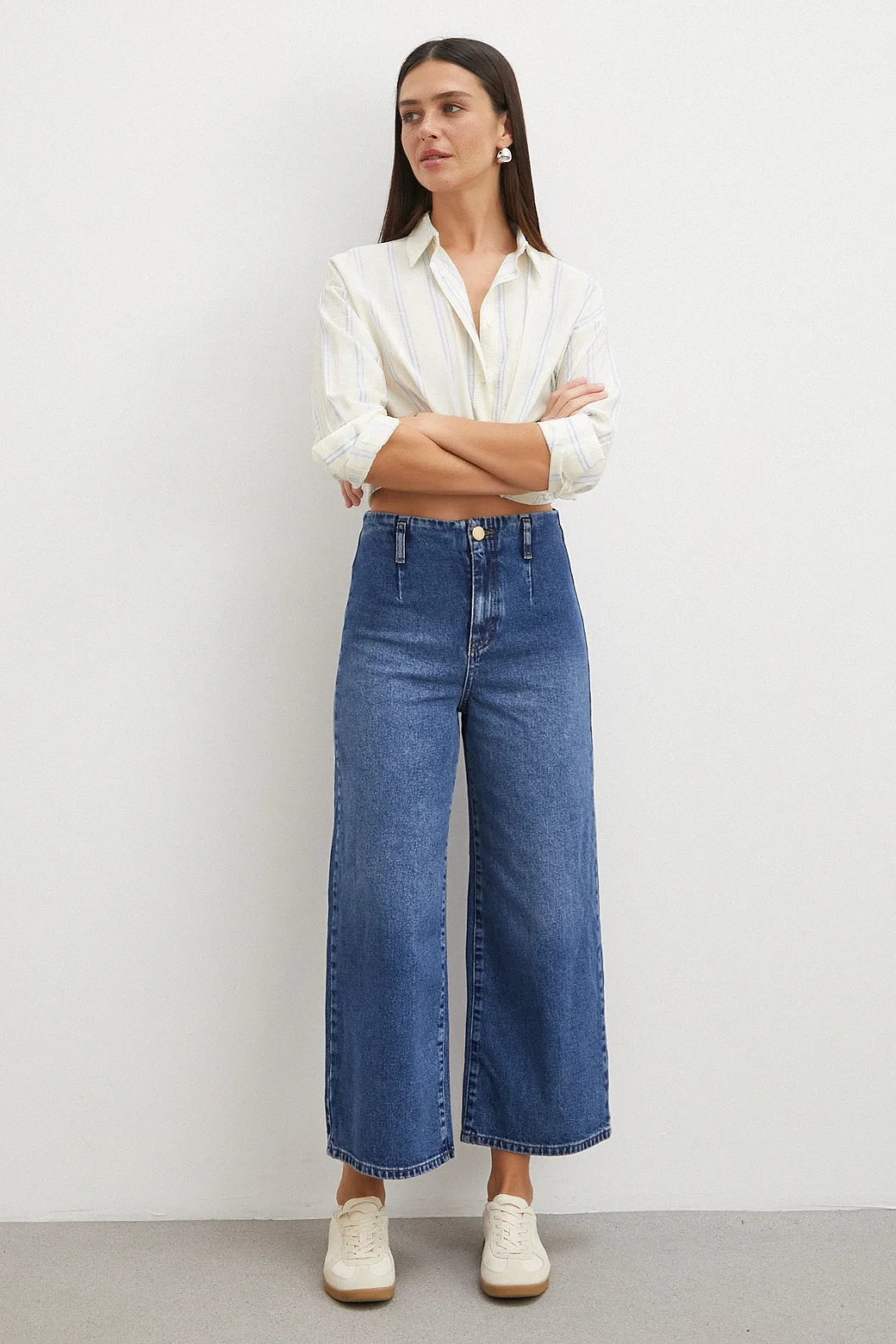 Önü Cepsiz Straight Jean Mavi
