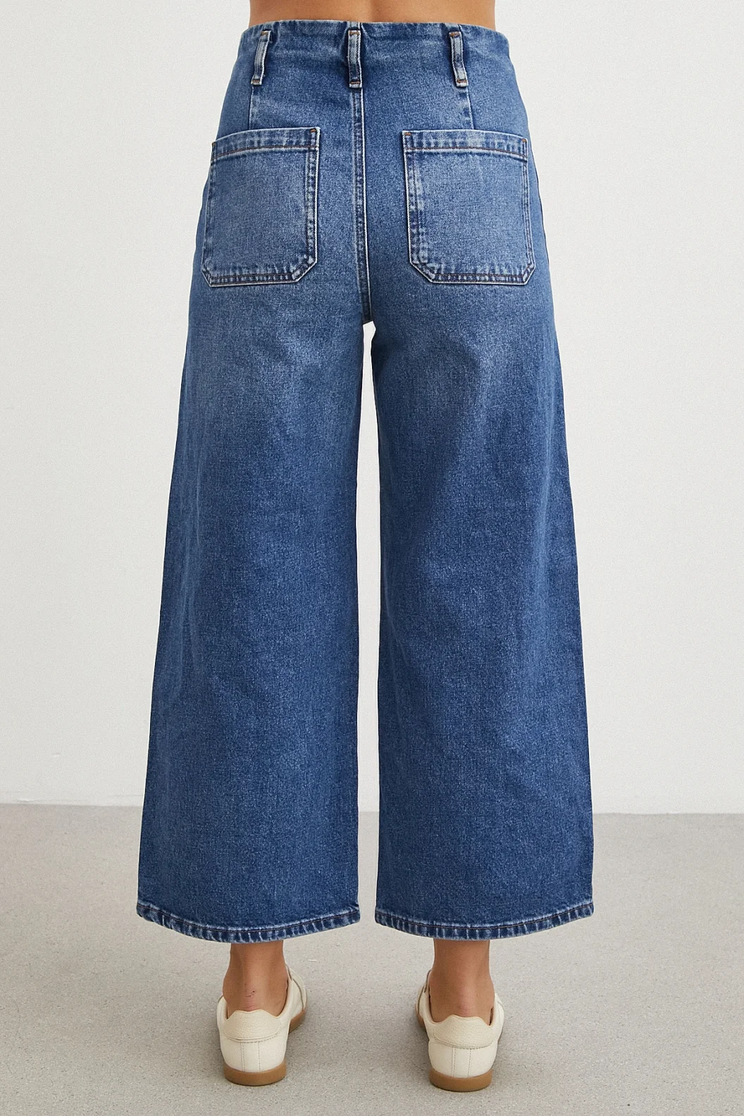Önü Cepsiz Straight Jean Mavi