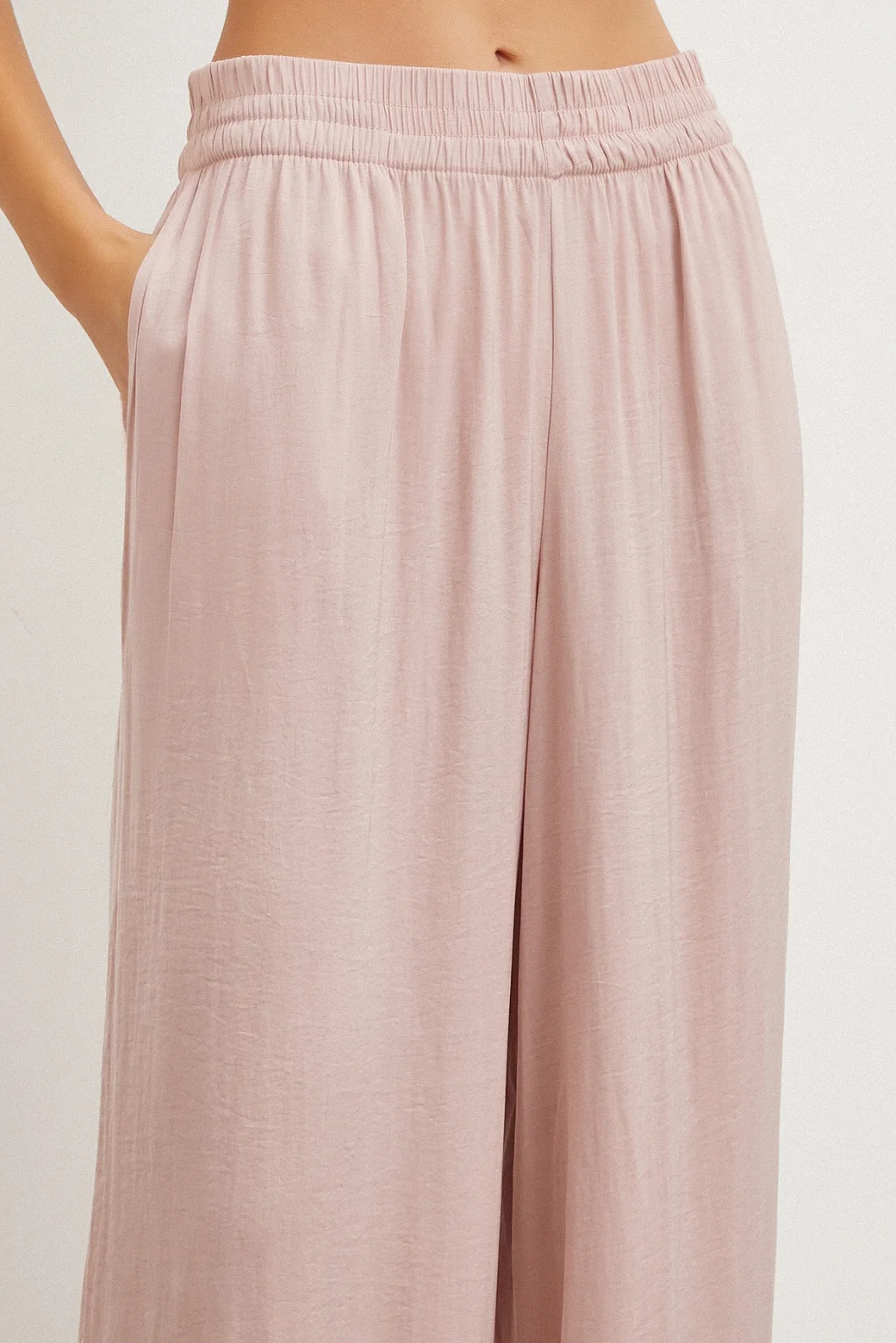 Beli Lastikli Dökümlü Geniş Paça Pantolon Pembe