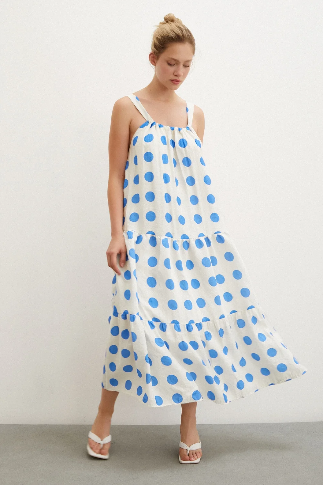 Sleeveless Polka Dot Dress in White