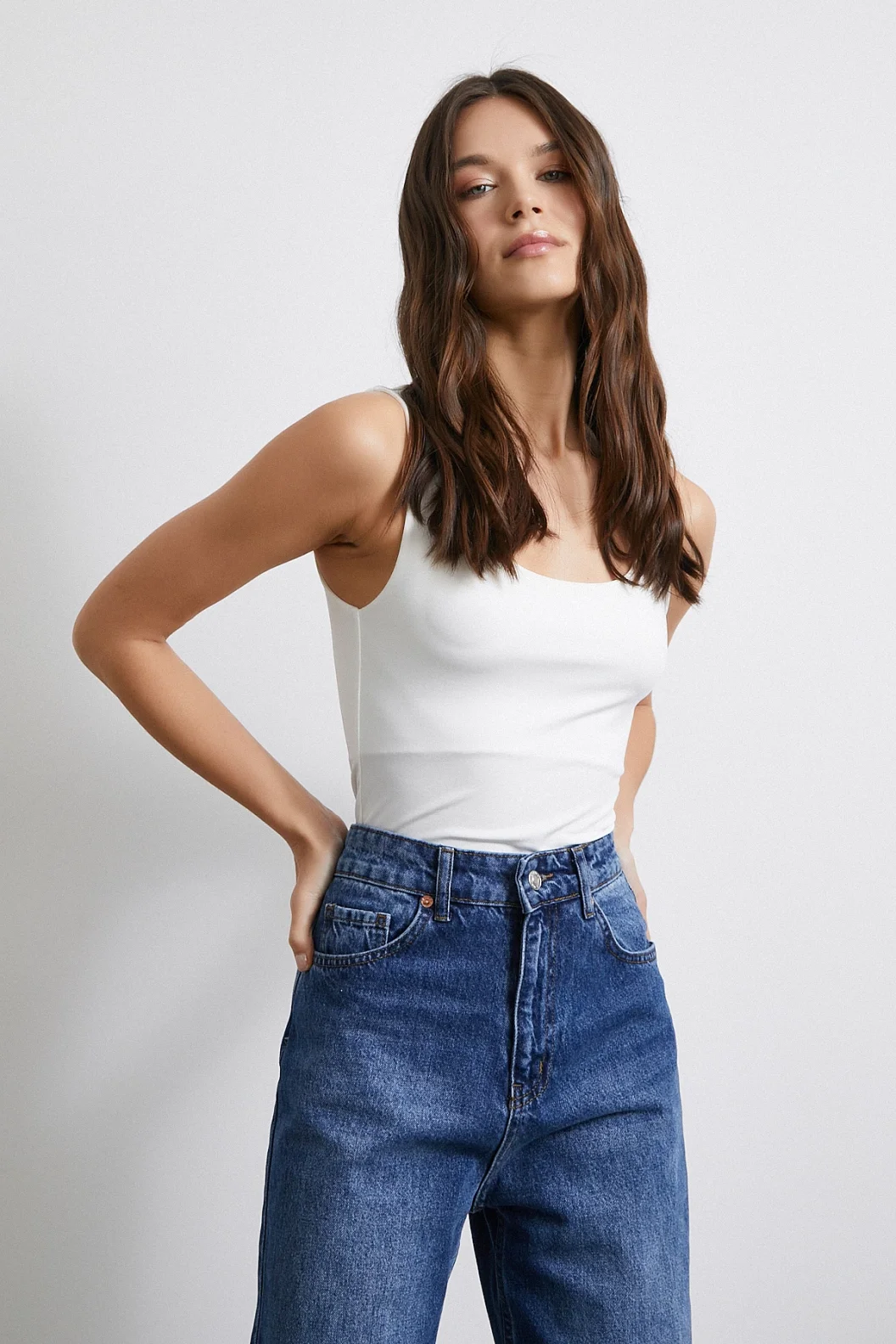 جراب داخلي أبيض