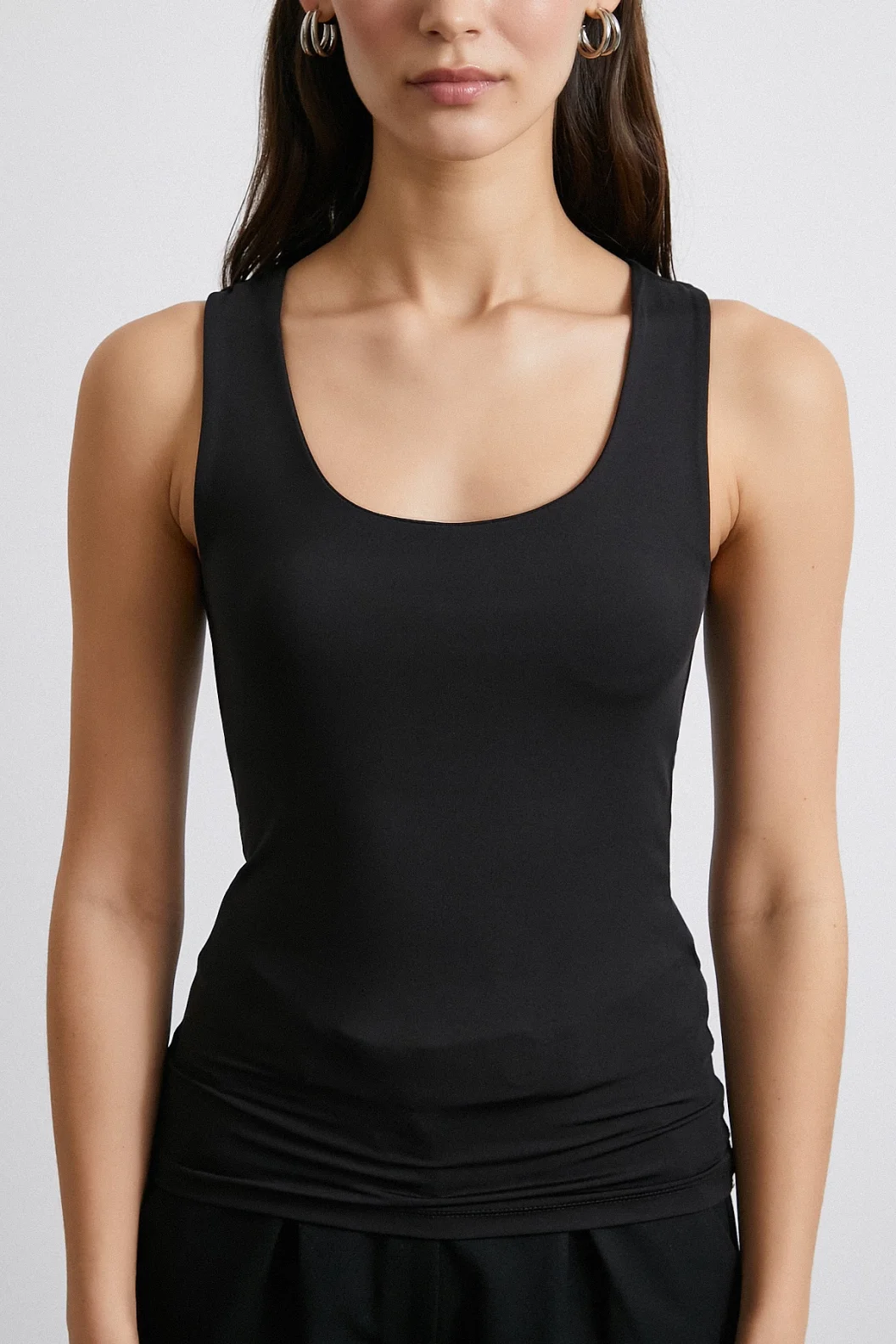 تي شيرت مبطن أسود