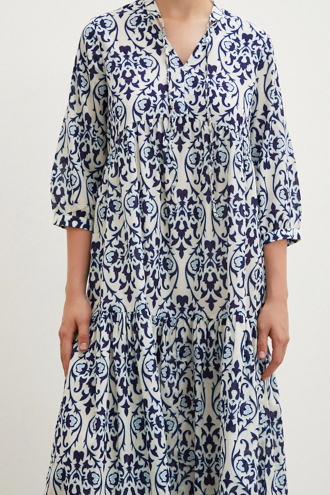 V-Neck Patterned Maxi Dress Navy