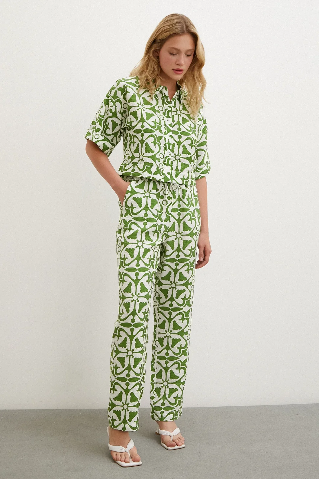 Short Sleeve Crop Top Green