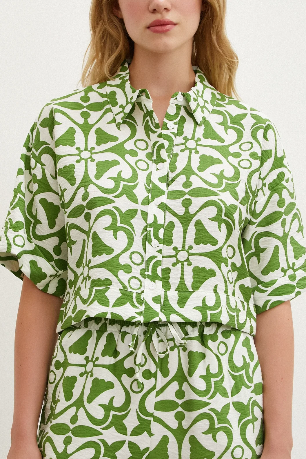 Short Sleeve Crop Top Green