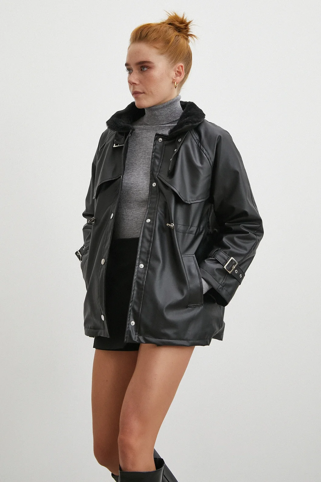 Kürklü Yaka Detaylı Deri Ceket Siyah