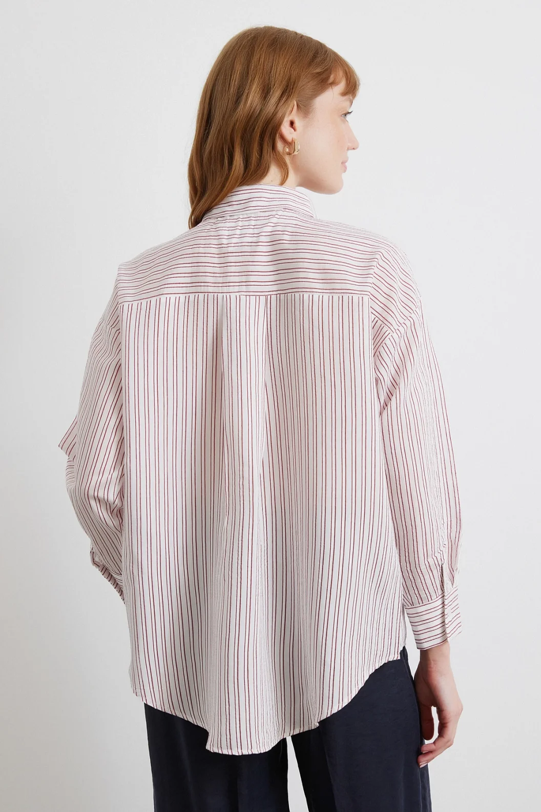 Symmetrisches gestreiftes Shirt Bordeaux