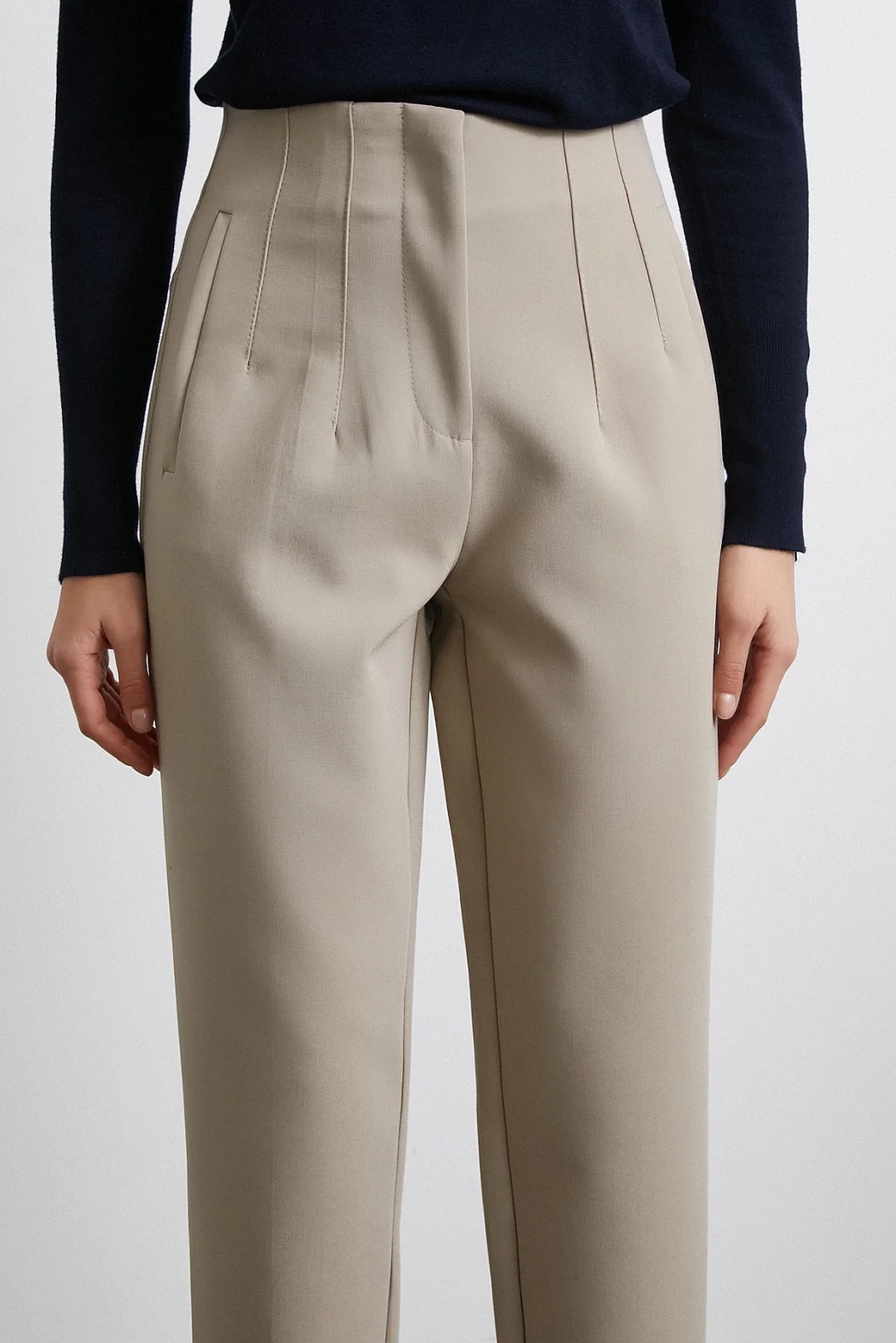 بنطلون قماش نحيل بني