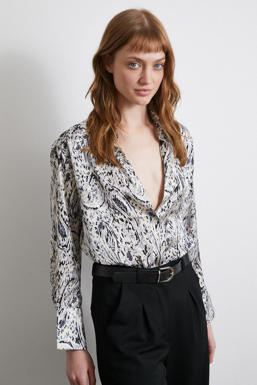 V Neck Patterned Satin Shirt Black