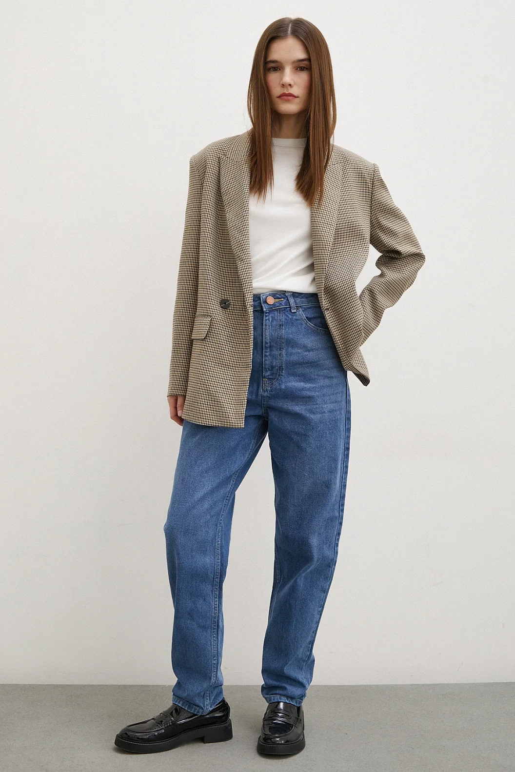 الخصر العالي جينز مريح بقصة واسعة الساق باللون الأزرق