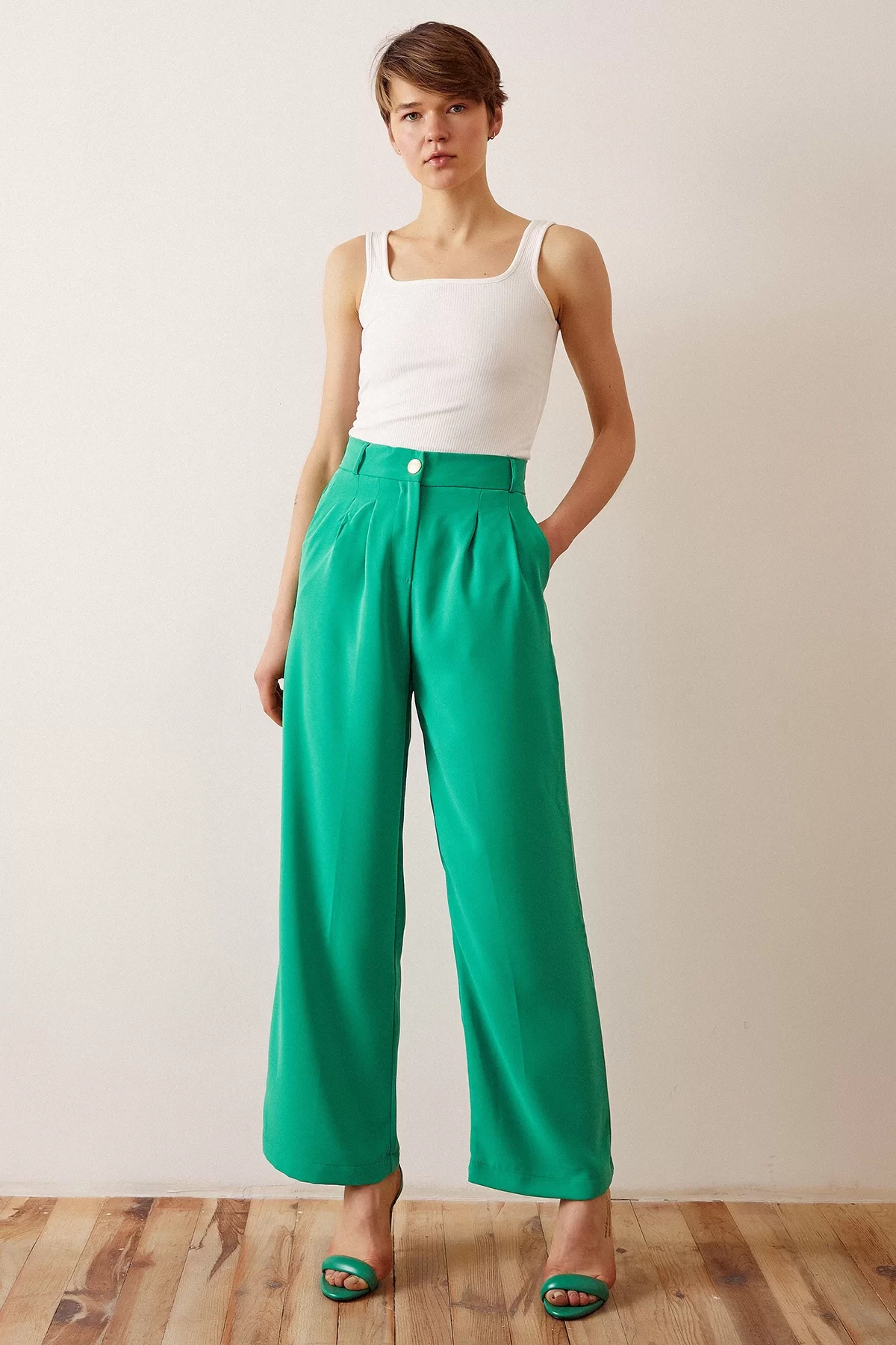 Beli Lastikli Salaş Klasik Pantolon Yeşil
