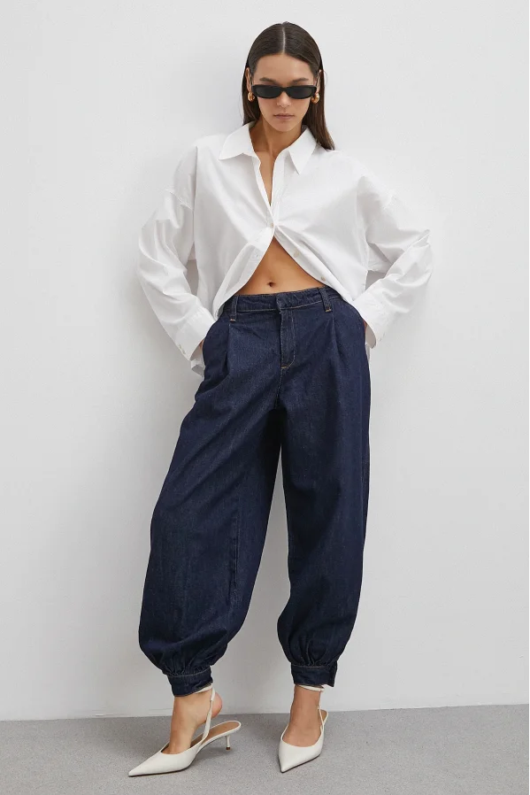 Paçası Düğmeli Yüksek Bel Mom Jean Lacivert