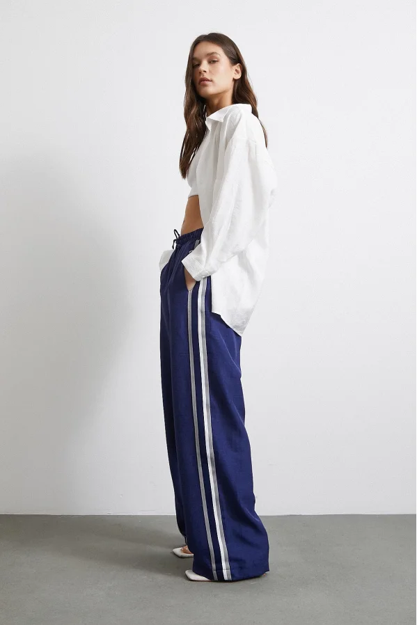 Elastischer Doppellinienhose mit hoher Taille