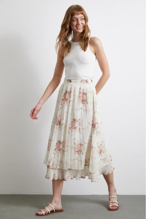 Frilly Pleated Skirt Cream