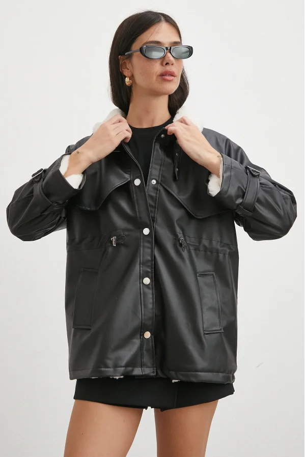 Kürklü Yaka Detaylı Deri Ceket Siyah