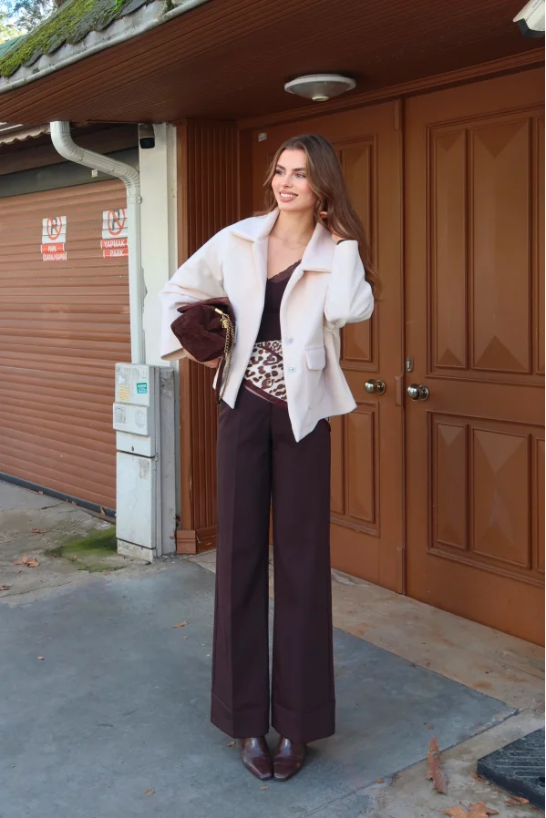 Yüksek Bel Paça Detaylı Kemerli Pantolon Kahve