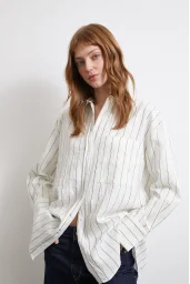 Gestreiftes Hemd in Khaki