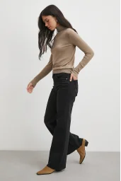 Push Up Kesik Geniş Paça Jean Siyah