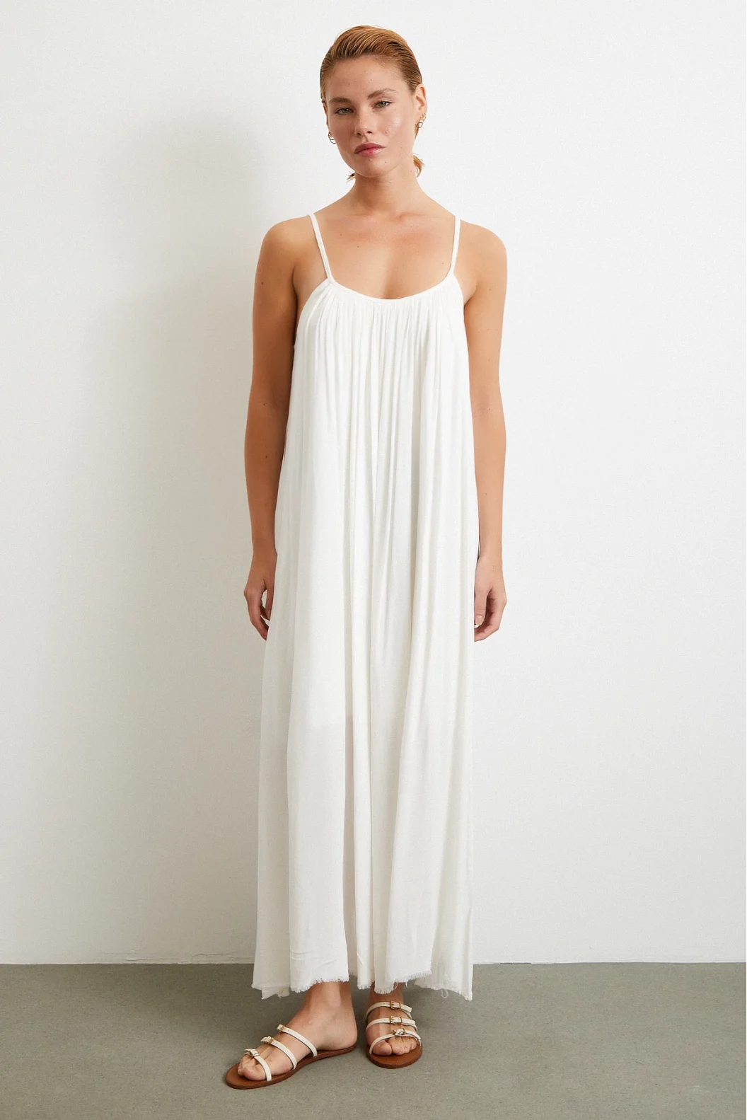 Sleeveless Pleated Wide Dress White