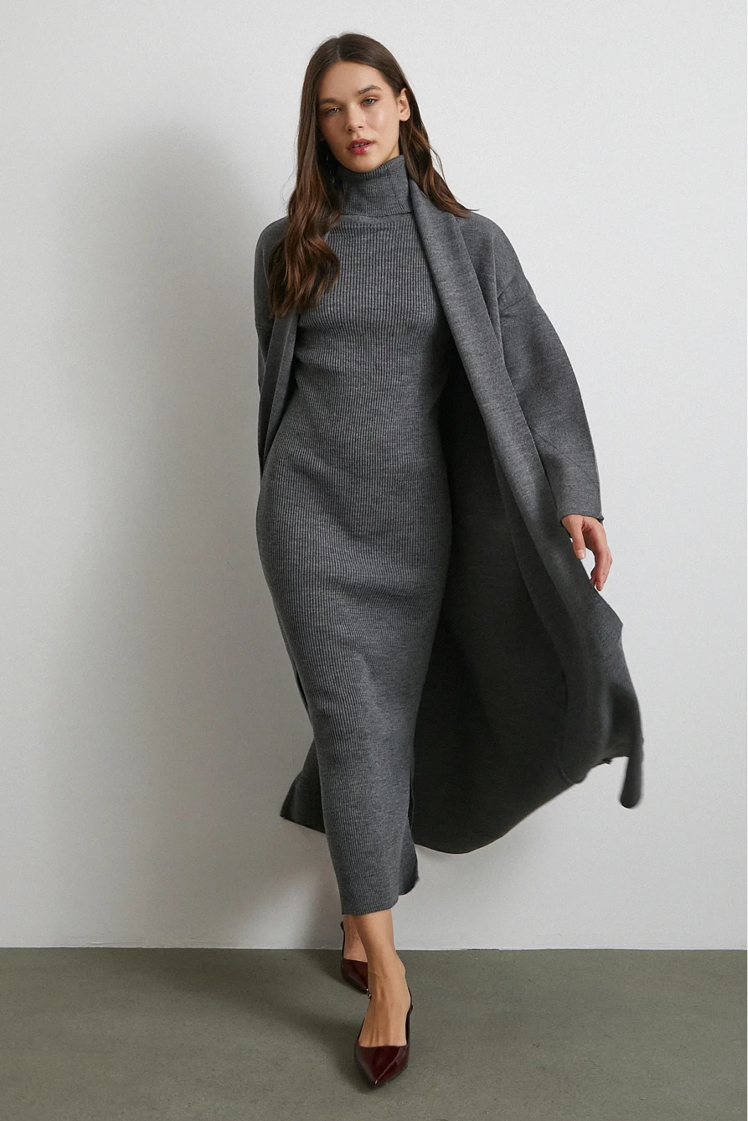 Uzun Elbiseli Hırka Triko Takım Gri