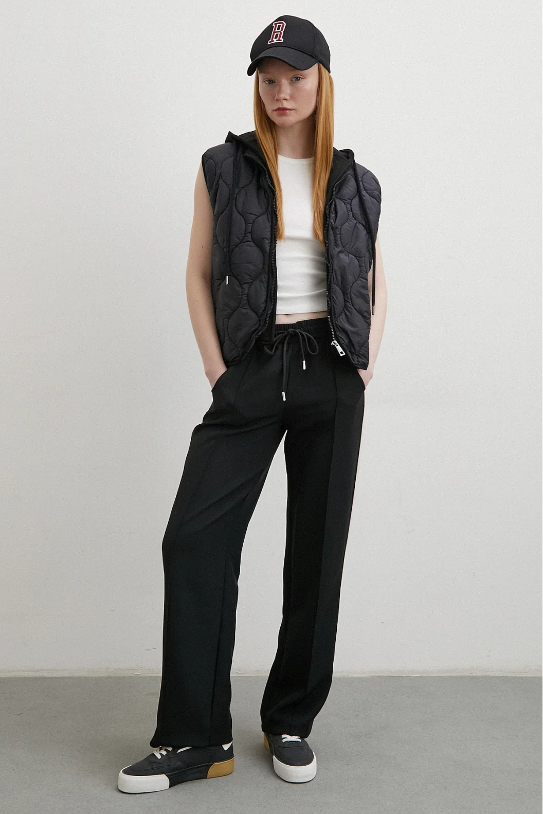 Hooded Quilted Vest Black