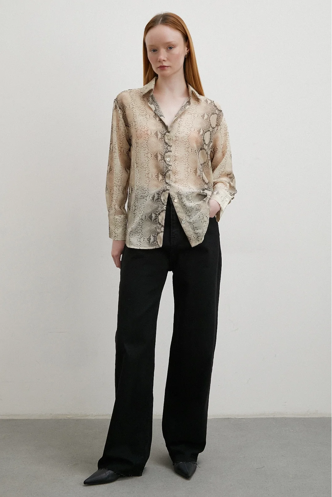 Schmetterlingshautmuster Tüllbluse Beige
