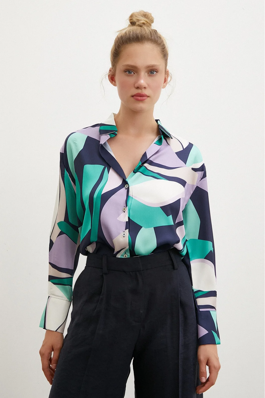 Patterned V Neck Shirt Purple