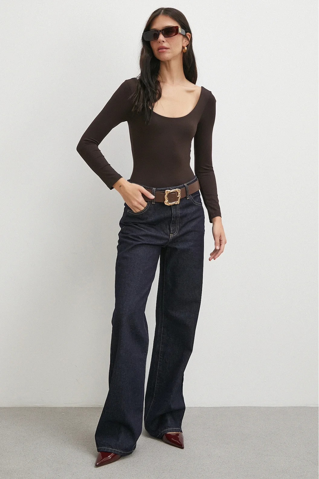 U Yaka Uzun Kollu Çıtçıtlı Bodysuit Kahve