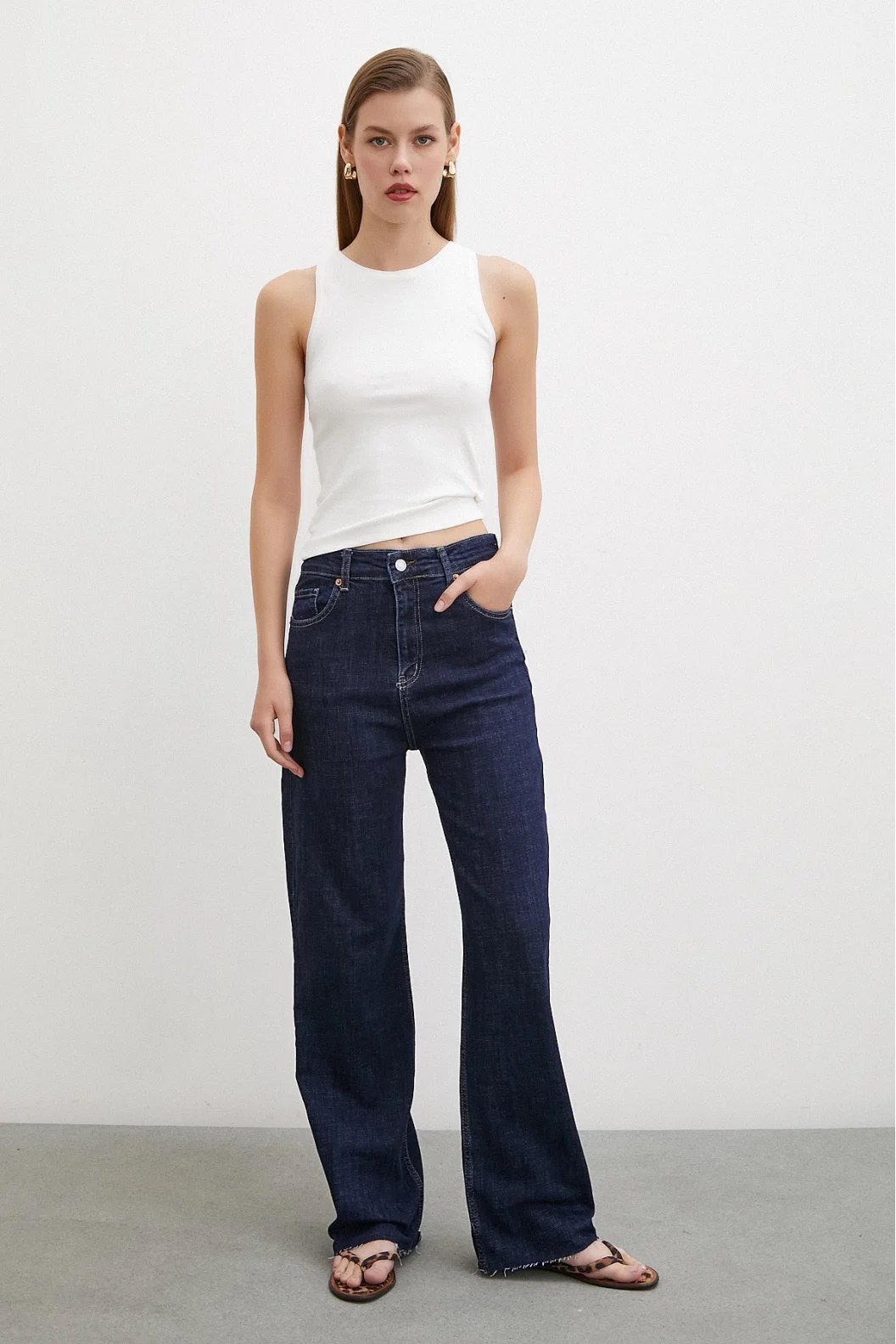 Fünf-Pocket-Modequalität Mid Rise Boyfriend-Jeans in Dunkelblau