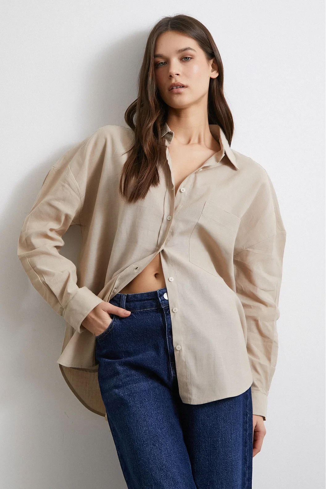 Taschen-oversize Leinenshirt Beige