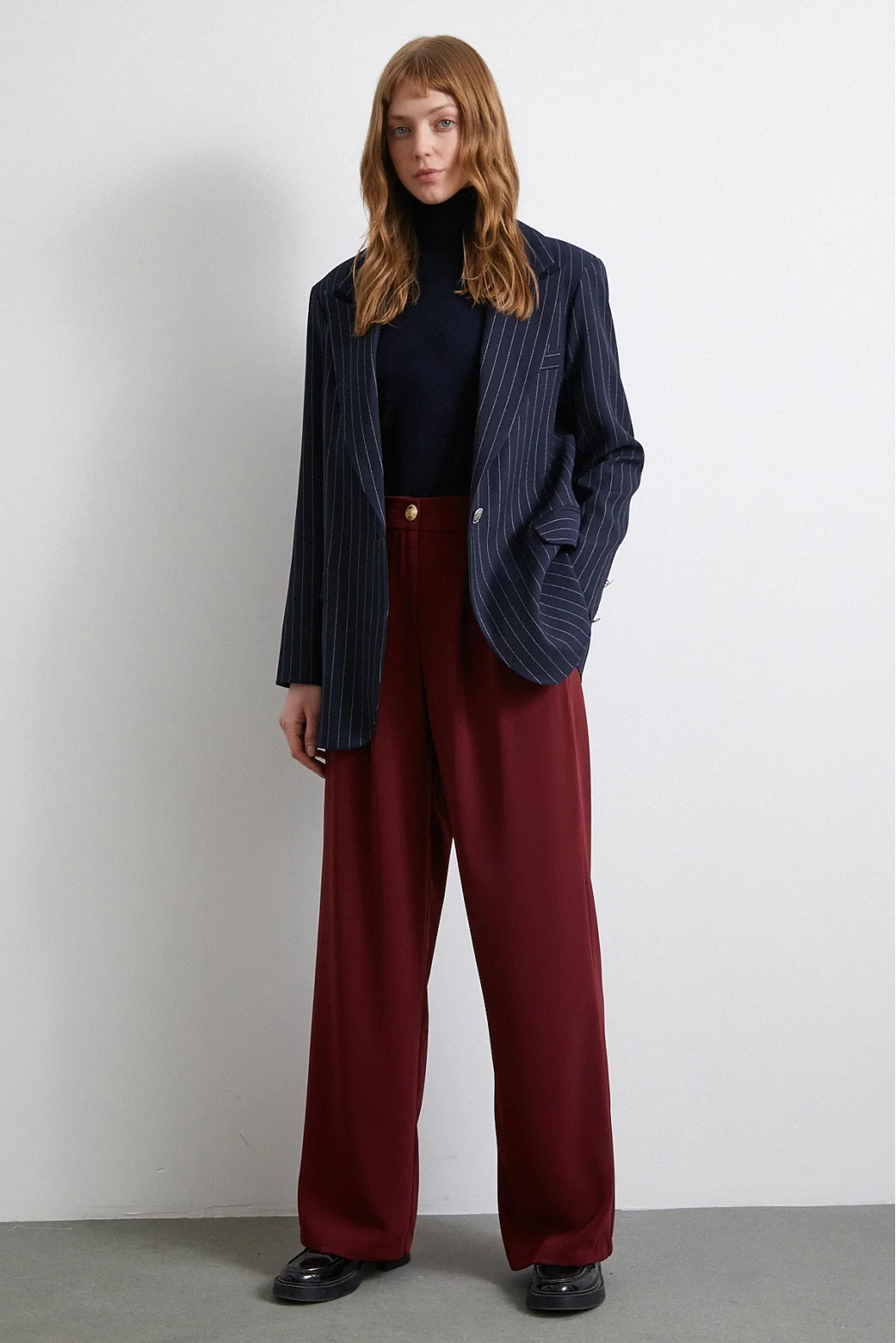 Weite Hose Bordeaux