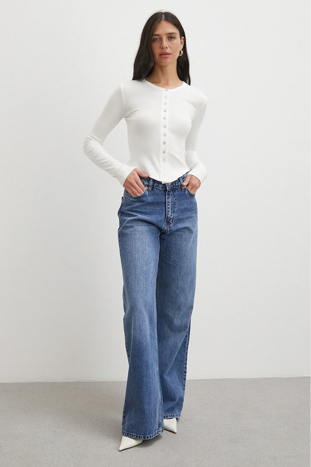 Düğmeli Uzun Kol Bluz Beyaz