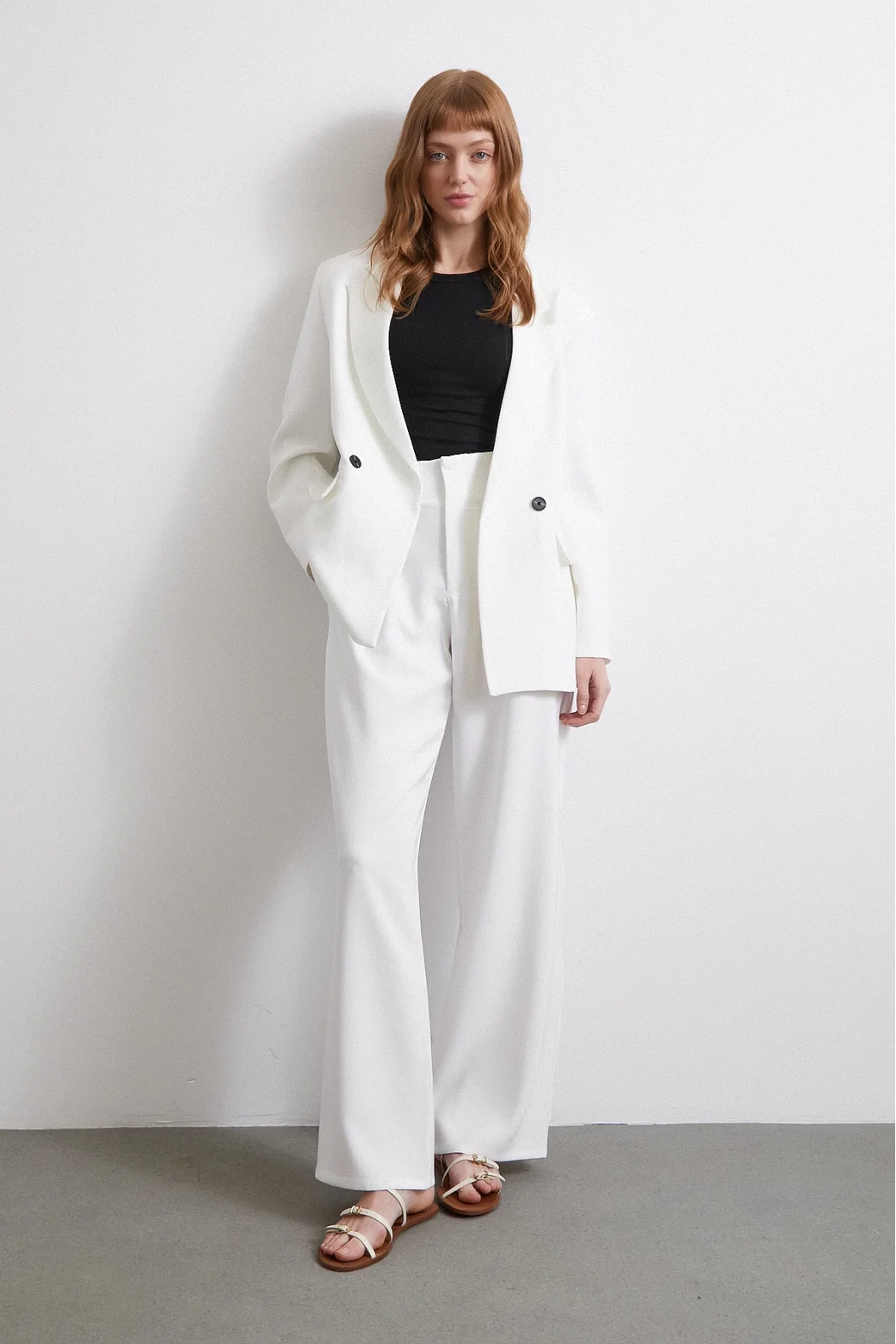 Detailreiche Wide Leg Hose Ecru