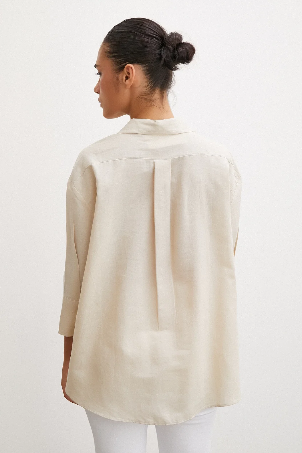 Slit Poor Arm Shirt Beige