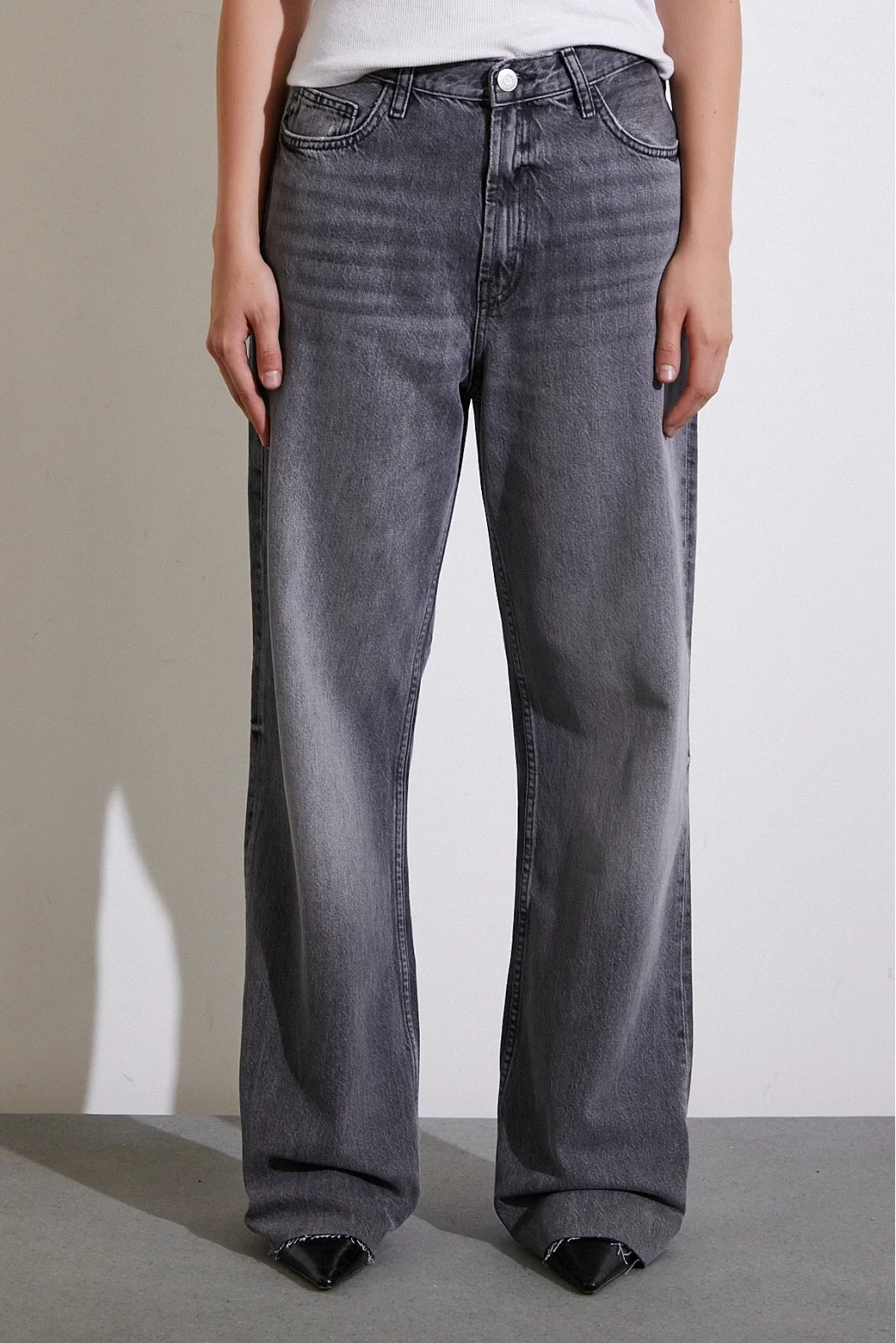Yüksek Bel Kesik Paça Wide Leg Jean Antirasit