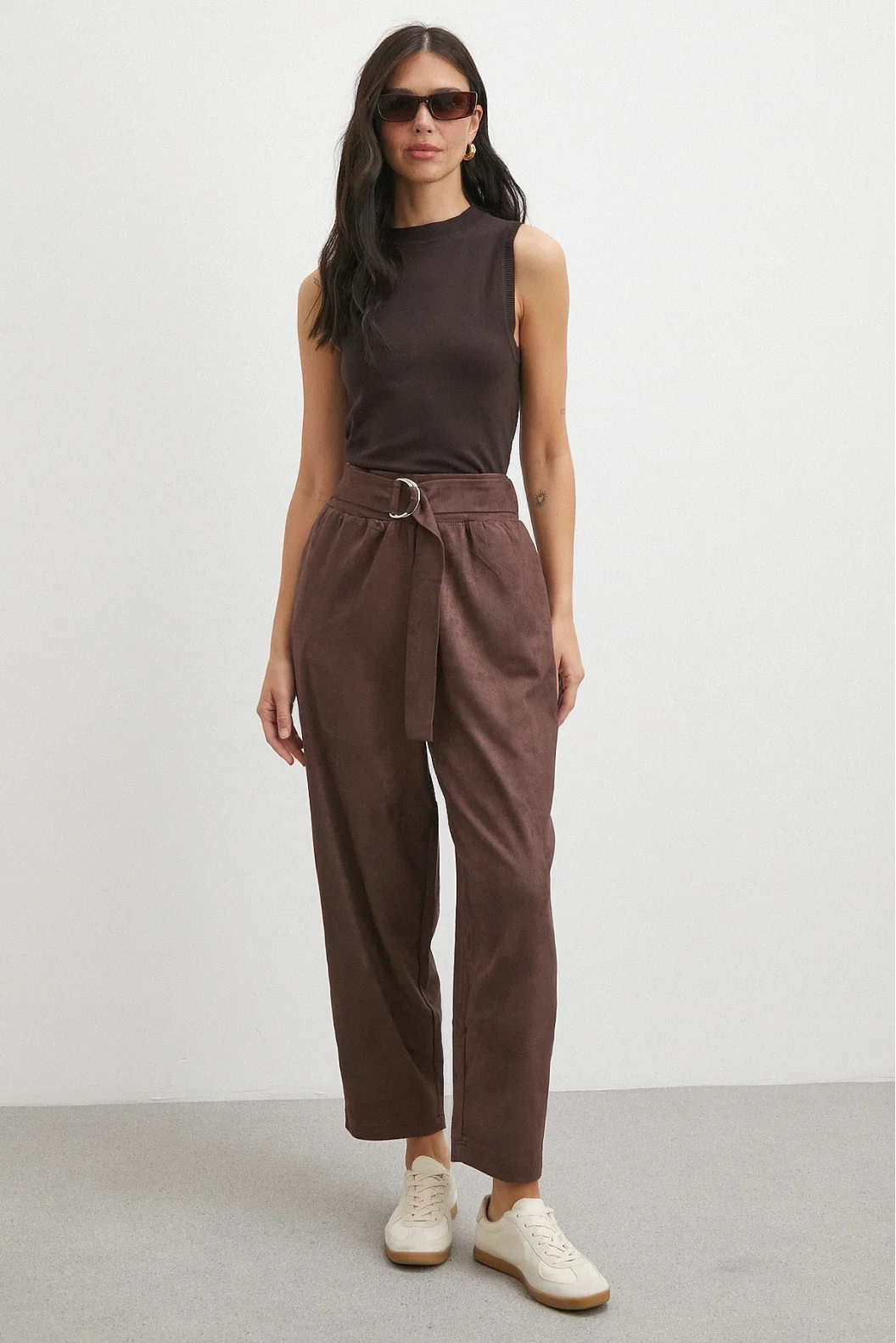 Beli Büzgülü Kemer Tokalı Pantolon Kahve